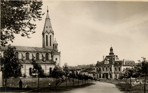 La mairie et l'église.